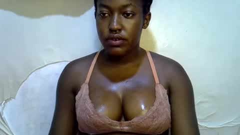 honey_dropp1 online show from June 12, 3:05 am
