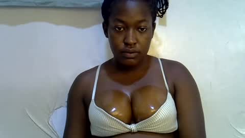 honey_dropp1 online show from June 26, 6:29 am