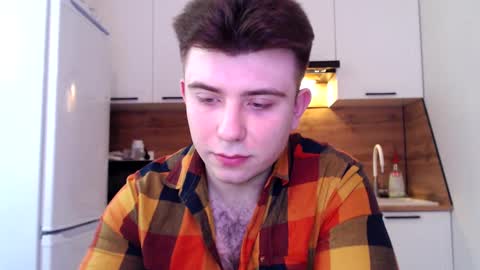 Snapshot of honey_furry chatting on March 1, 4:26 am Wolfy online show from March 1, 4:26 am