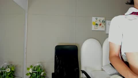 Snapshot of honey_hex_ chatting on June 1, 12:40 pm honey_hex_ online show from June 1, 12:40 pm