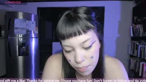 Lau online show from July 9, 2:04 am