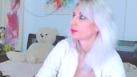 honey_lara online show from February 22, 7:56 pm