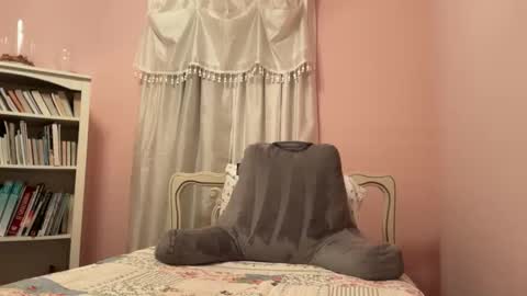 honey_man14 online show from December 2, 8:04 pm