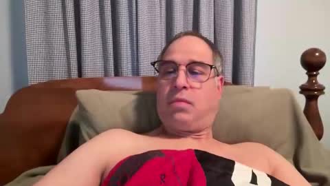 Snapshot of honey_man14 chatting on February 17, 12:34 pm honey_man14 online show from February 17, 12:34 pm