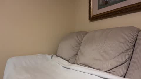 Snapshot of honey_man14 chatting on March 2, 2:25 am honey_man14 online show from March 2, 2:25 am