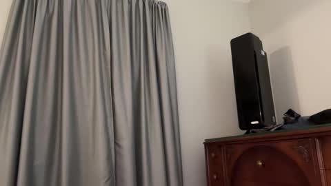 Snapshot of honey_man14 chatting on March 4, 6:36 pm honey_man14 online show from March 4, 6:36 pm