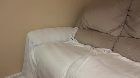 Snapshot of honey_man14 chatting on March 5, 6:42 am honey_man14 online show from March 5, 6:42 am