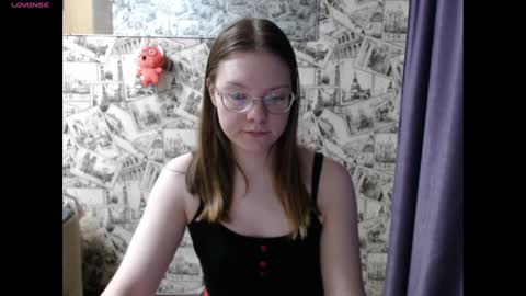 Lina online show from December 20, 2:49 pm