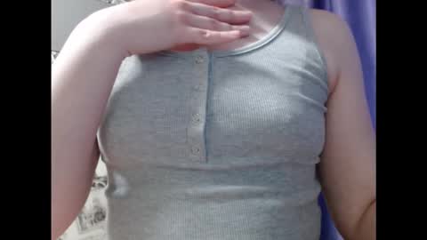 Snapshot of honey_mood chatting on October 13, 8:03 am Lina online show from October 13, 8:03 am