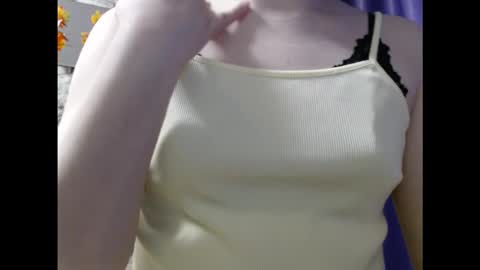 Snapshot of honey_mood chatting on November 26, 9:10 am Lina online show from November 26, 9:10 am