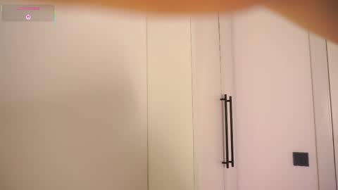 honey_pixie online show from September 20, 4:19 pm