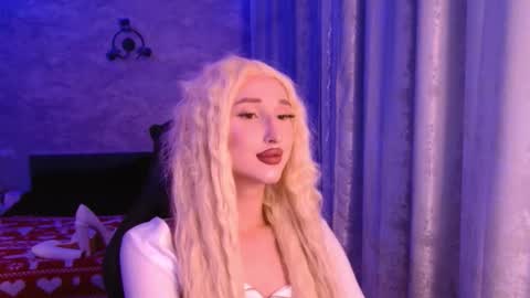 honey_sunset online show from December 22, 7:44 pm