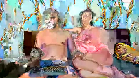 Snapshot of honeyandhell chatting on November 23, 7:24 pm Caterin And Axel online show from November 23, 7:24 pm