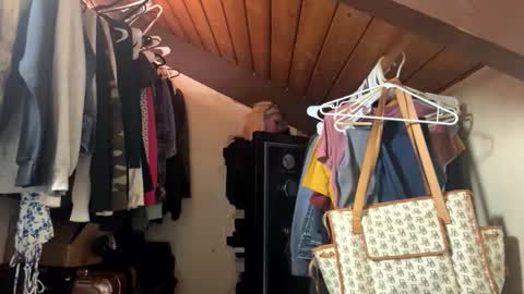 honeybuhnny online show from February 23, 2:42 am