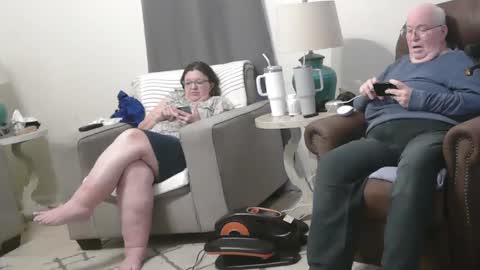 Snapshot of honeybuns344636 chatting on March 6, 10:15 pm Honey online show from March 6, 10:15 pm