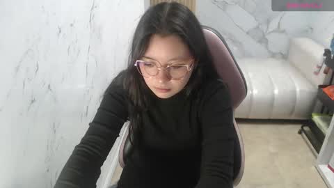 Snapshot of honeydoll_tf chatting on May 15, 1:07 pm honeydoll_tf online show from May 15, 1:07 pm