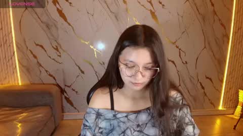 Snapshot of honeydoll_tf chatting on May 25, 12:55 pm honeydoll_tf online show from May 25, 12:55 pm
