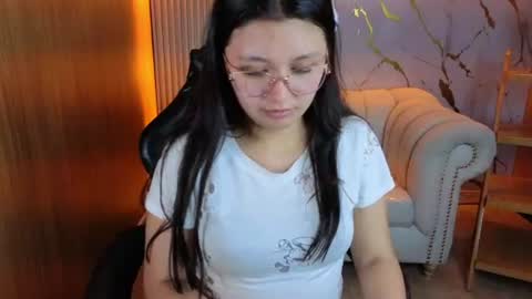 honeydoll_tf online show from June 26, 4:06 am