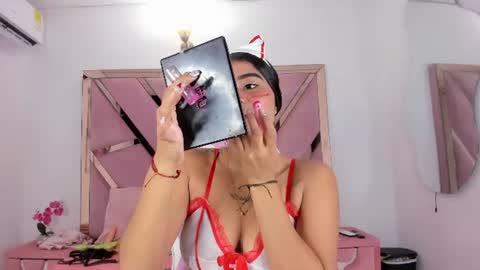 honeyht online show from July 25, 12:03 pm
