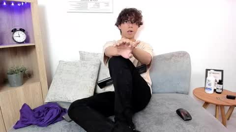 Snapshot of honeymoon_sariel chatting on September 28, 7:08 pm honeymoon_sariel online show from September 28, 7:08 pm