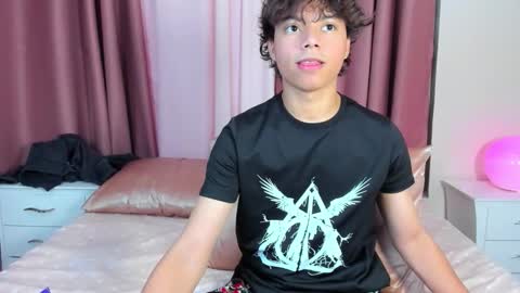 honeymoon_sariel online show from January 12, 8:25 pm