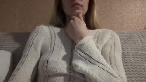 honeynymph online show from February 17, 3:36 am
