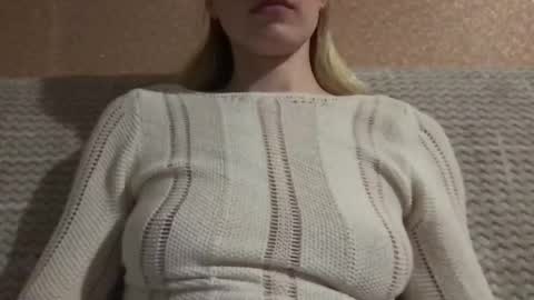 honeynymph online show from February 17, 5:32 pm