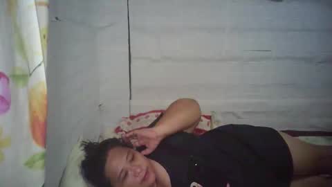 Snapshot of honeyvonz chatting on December 17, 10:38 pm Merry online show from December 17, 10:38 pm