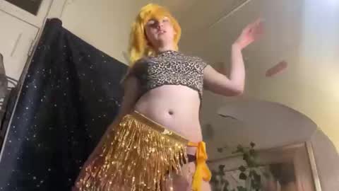 Emi Rose online show from April 21, 1:29 am