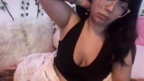 honeyyy89 online show from February 18, 2:02 pm