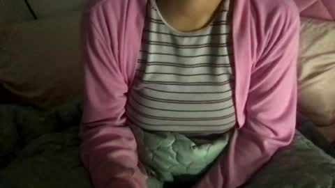 honeyyy89 online show from June 15, 8:49 am