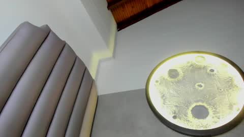 honnyy_23 online show from May 15, 8:38 pm