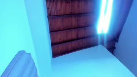 honnyy_23 online show from May 16, 7:34 pm