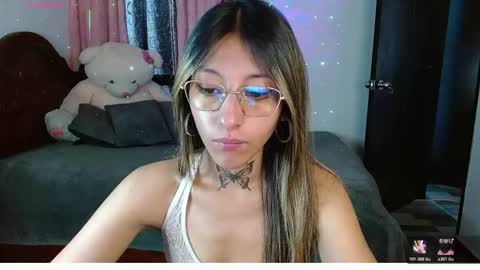 Hoollly Jones online show from January 12, 5:51 pm