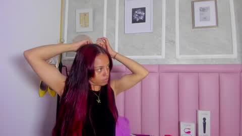 holly online show from January 13, 8:47 pm