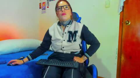ONLYFANS online show from April 29, 9:21 pm