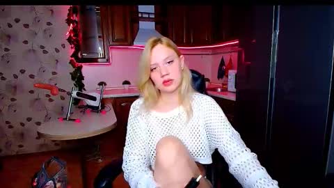 hope happyyy online show from November 7, 2:11 am