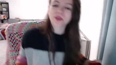 Snapshot of hope_xo chatting on February 6, 8:45 pm Hope online show from February 6, 8:45 pm