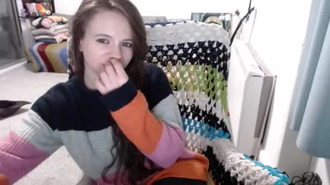 Snapshot of hope_xo chatting on February 18, 8:49 pm Hope online show from February 18, 8:49 pm