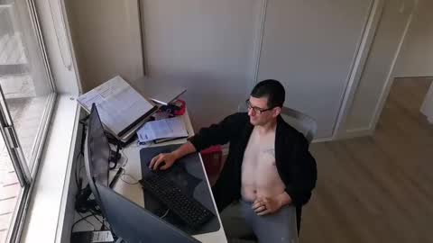 hopefulguy86 online show from December 22, 11:35 pm