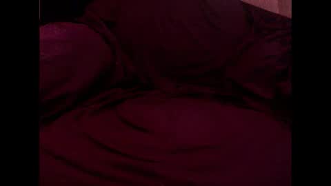 Snapshot of hopps28 chatting on March 8, 3:17 am hopps28 online show from March 8, 3:17 am