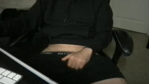 Snapshot of hornball676 chatting on April 10, 7:24 am hornball676 online show from April 10, 7:24 am