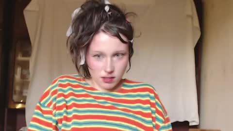 Roxy online show from May 26, 4:47 pm