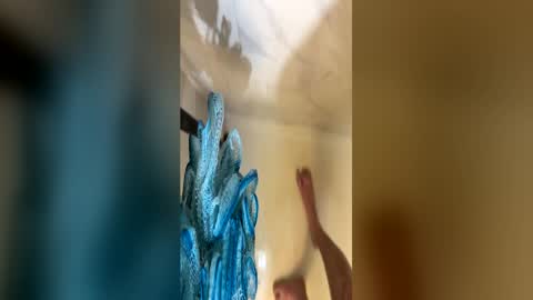 Snapshot of horndwag37 chatting on May 16, 12:40 am horndwag37 online show from May 16, 12:40 am