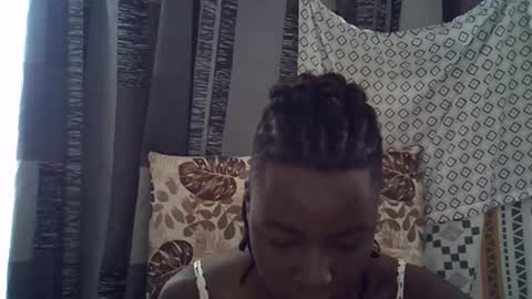 Leila online show from February 20, 9:10 am