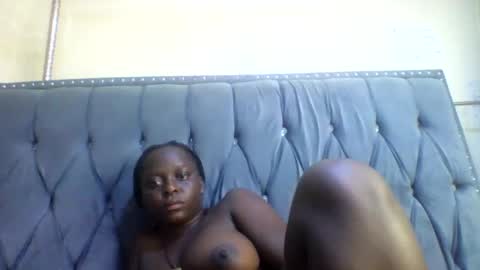 horny_ebony546069 online show from June 10, 7:13 pm