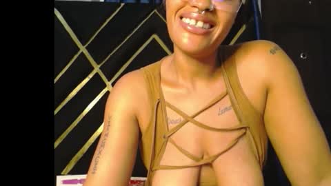 Snapshot of horny_ebonygirl_ chatting on February 18, 11:55 pm horny_ebonygirl_ online show from February 18, 11:55 pm