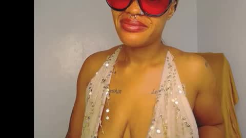 Snapshot of horny_ebonygirl_ chatting on February 26, 4:44 am horny_ebonygirl_ online show from February 26, 4:44 am