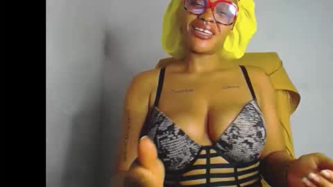 Snapshot of horny_ebonygirl_ chatting on March 9, 6:06 am horny_ebonygirl_ online show from March 9, 6:06 am