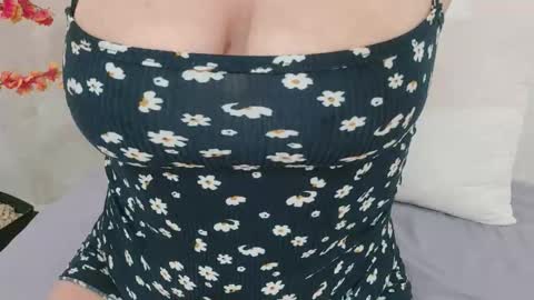 Snapshot of horny_emily1 chatting on November 3, 1:01 pm call me emily online show from November 3, 1:01 pm